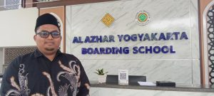 Ustadz Ikhsan